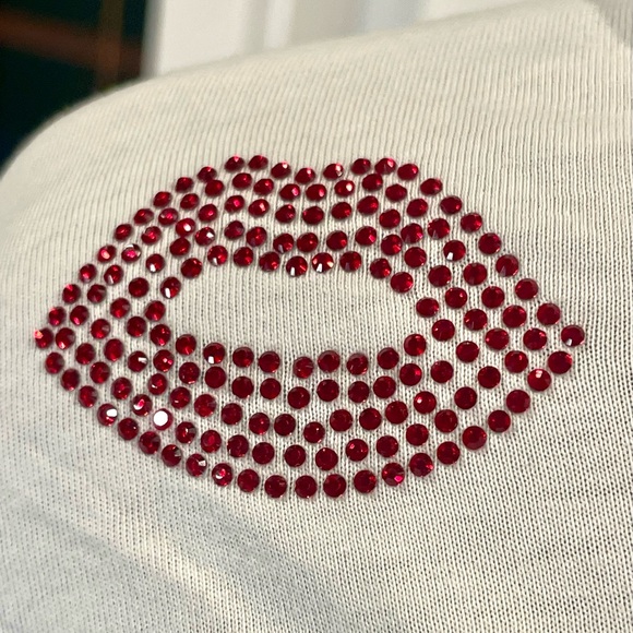 NWOT Lauren Moshi Wolf Crystal Tee w/Fantasy Elements, white/multi, szM - Picture 10 of 16